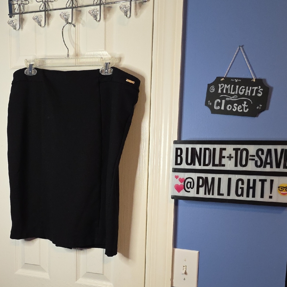 Tahari Black Skirt XL Straight Knee Length